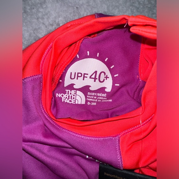 NWT The North Face Amphibious Sun One-Piece Swimsuit - Picture 8 of 8